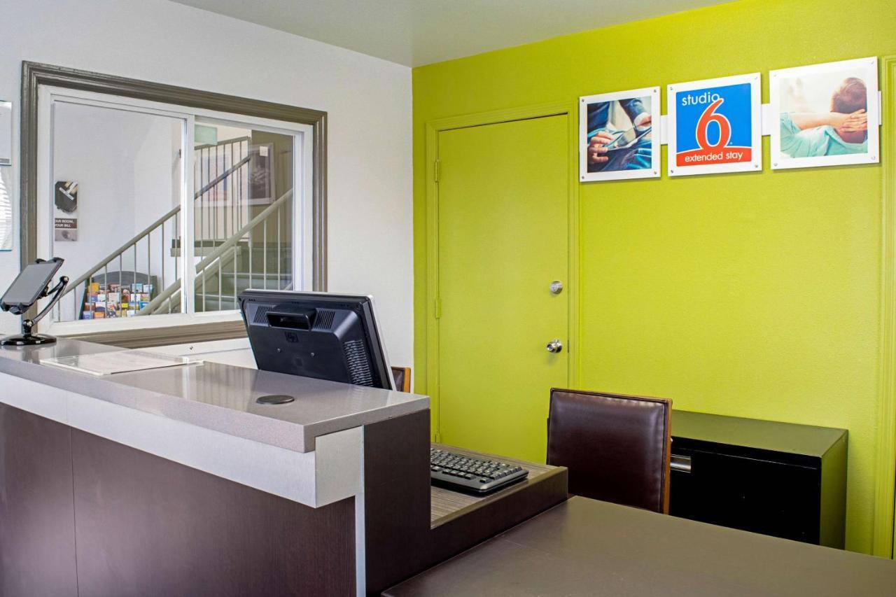 Welcome Suites Springdale Bagian luar foto