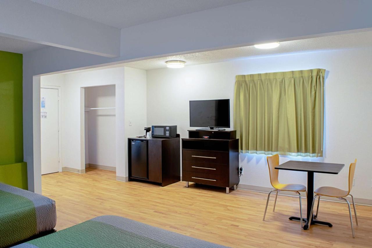 Welcome Suites Springdale Bagian luar foto